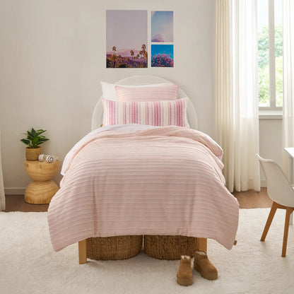 UGG Devon Texture Comforter Set T/TXL for the Home