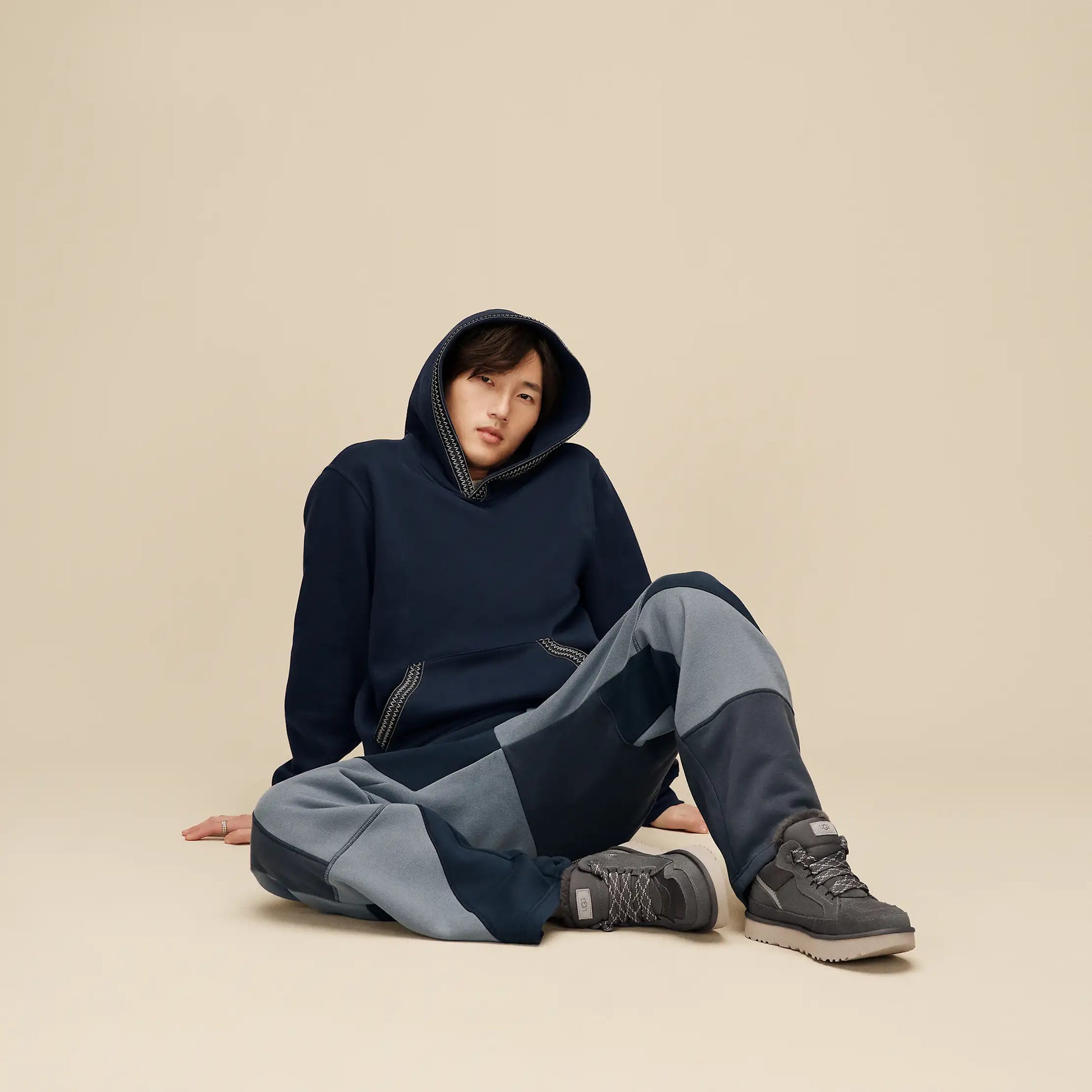 UGG Lowmel Sneaker for Men Charcoal / Goat