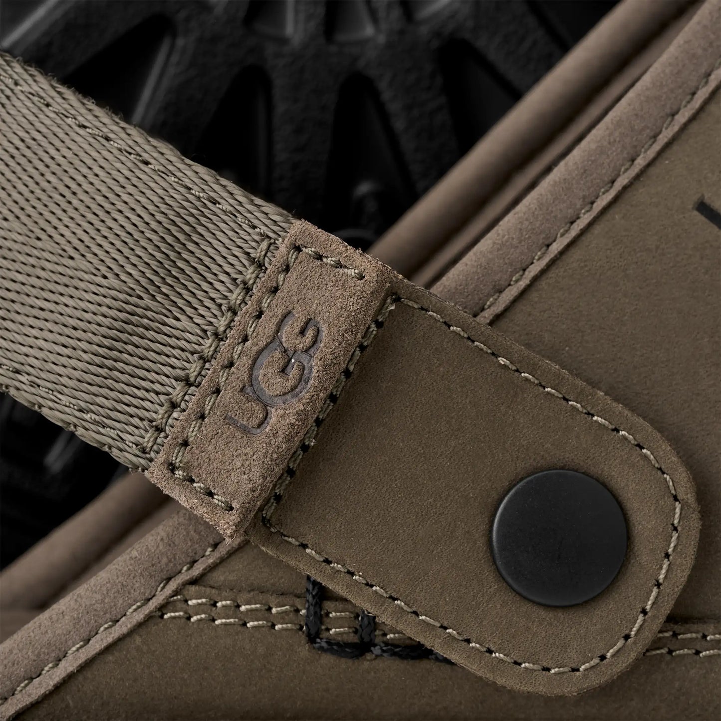 UGG Goldencoast Clog II Nubuck for Men Dried Oregano