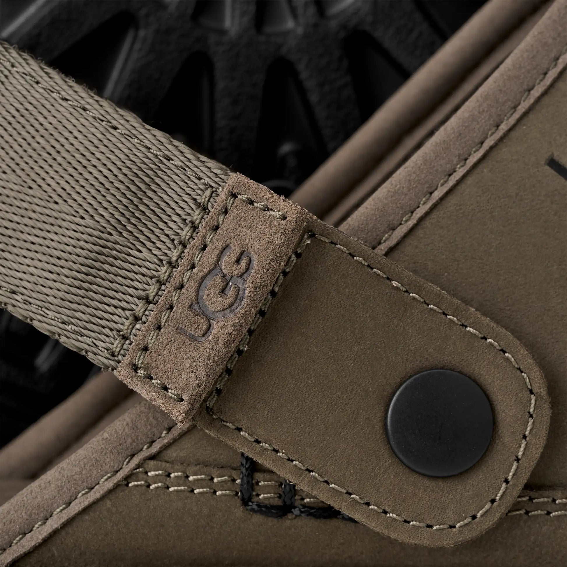 UGG Goldencoast Clog II Nubuck for Men Dried Oregano