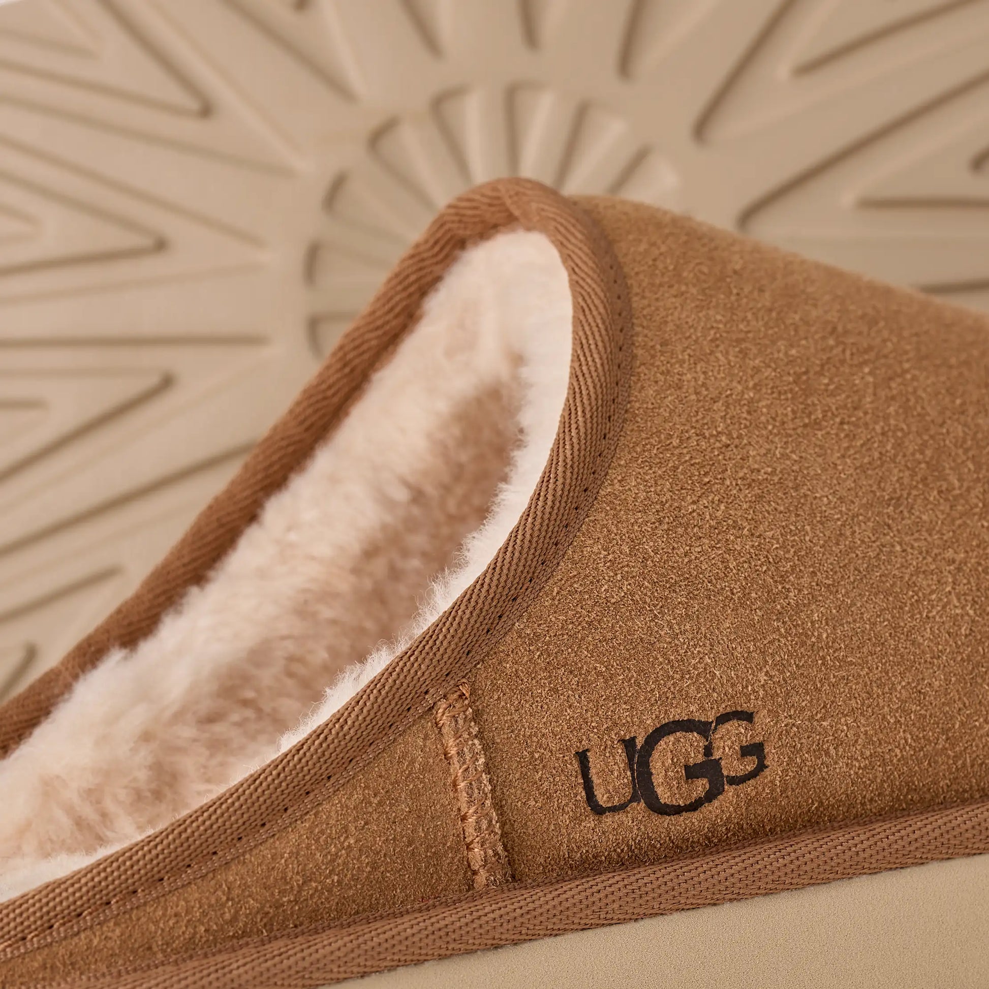UGG Classic Slip-On for Men Chestnut