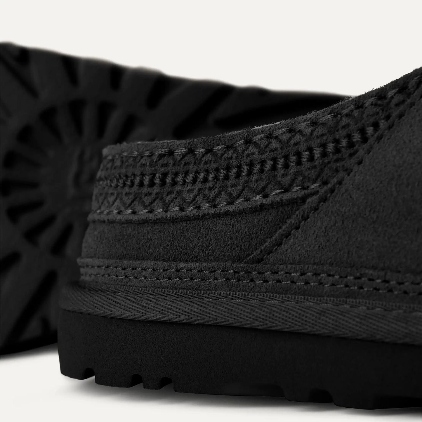 UGG Neuman Slipper for Men Black