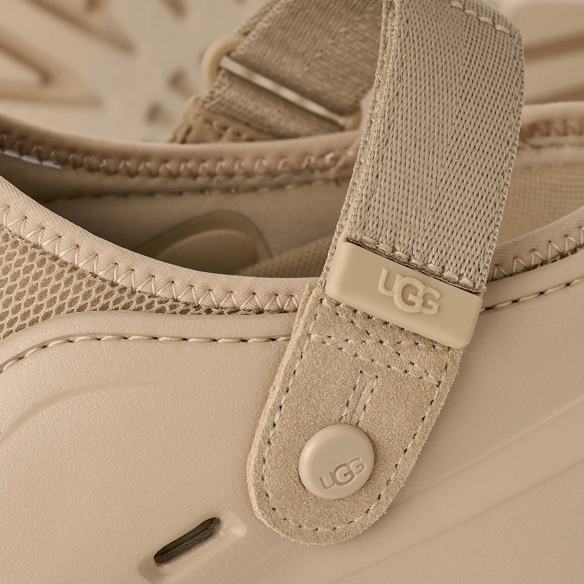 UGG PeakMod Clog for Men Dark Sand