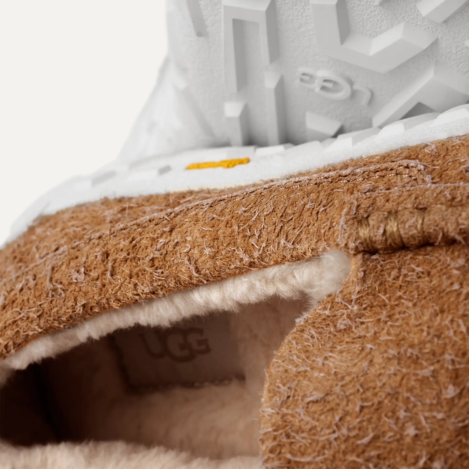 UGG Ascot Wrap Tech for Men Chestnut