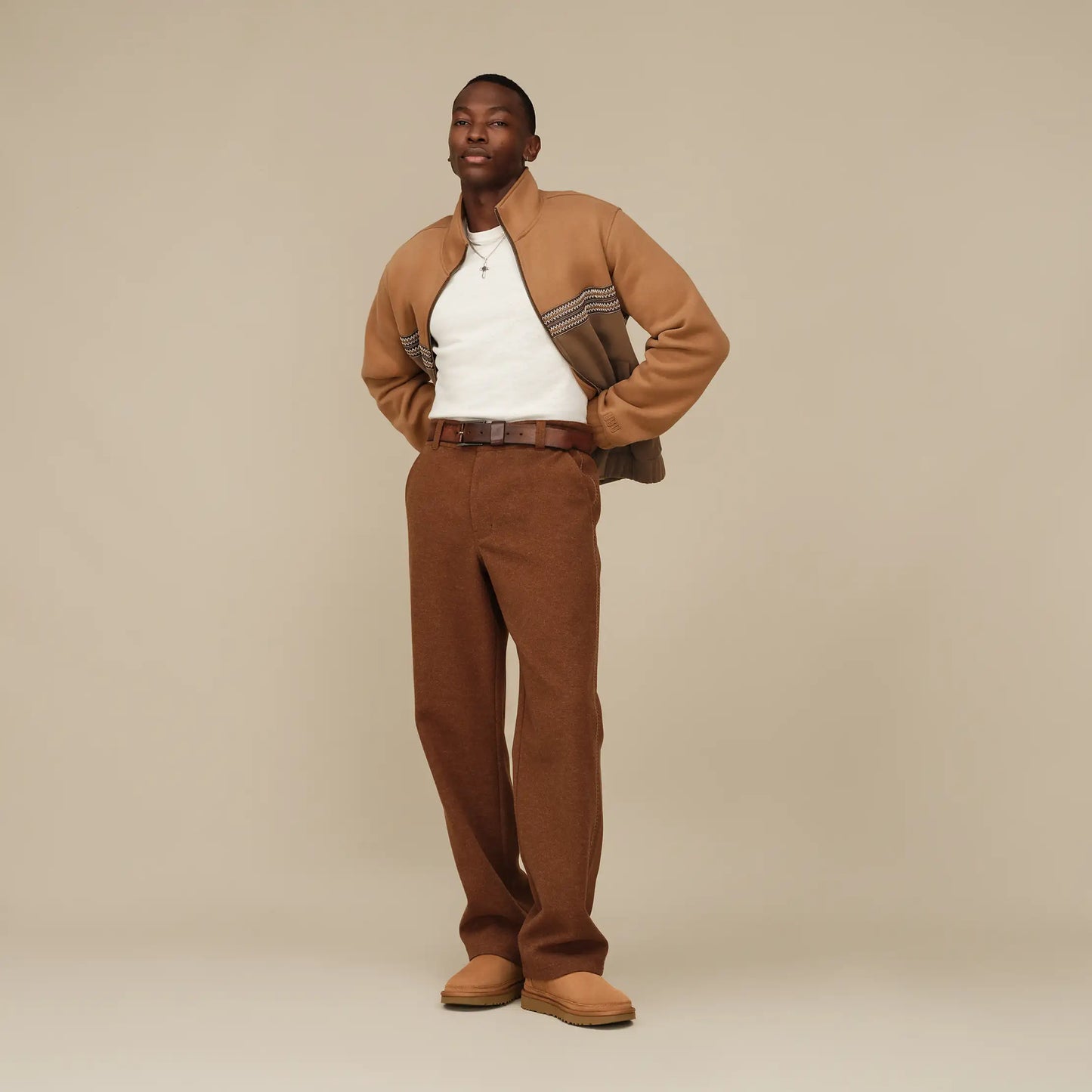 UGG Neumel Chelsea Slipper for Men Chestnut