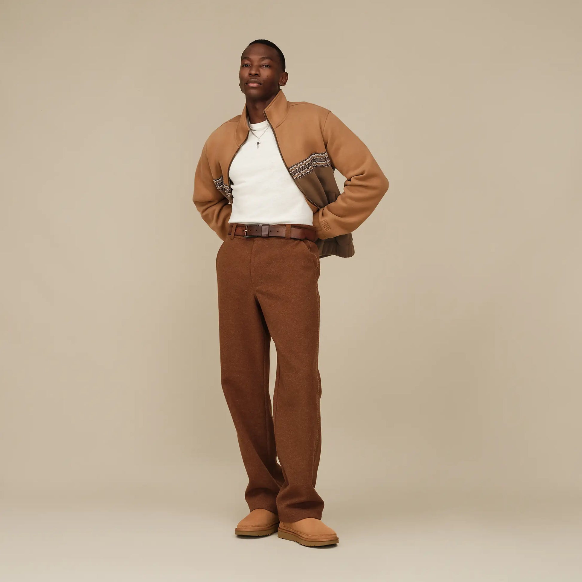 UGG Neumel Chelsea Slipper for Men Chestnut