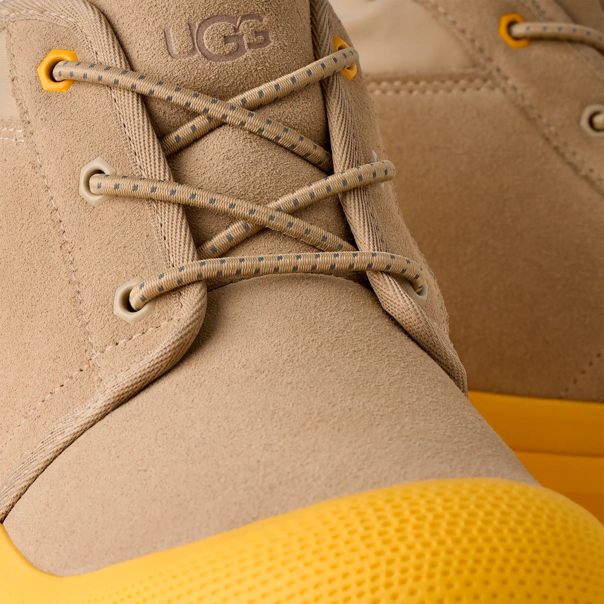 UGG Men's Neumel Weather Hybrid Chukka Mustard Seed / Summer Wheat
