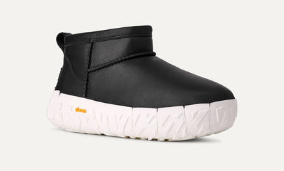 UGG Classic Ultra Mini Wrap Tech Noir for Men Black / Jasmine