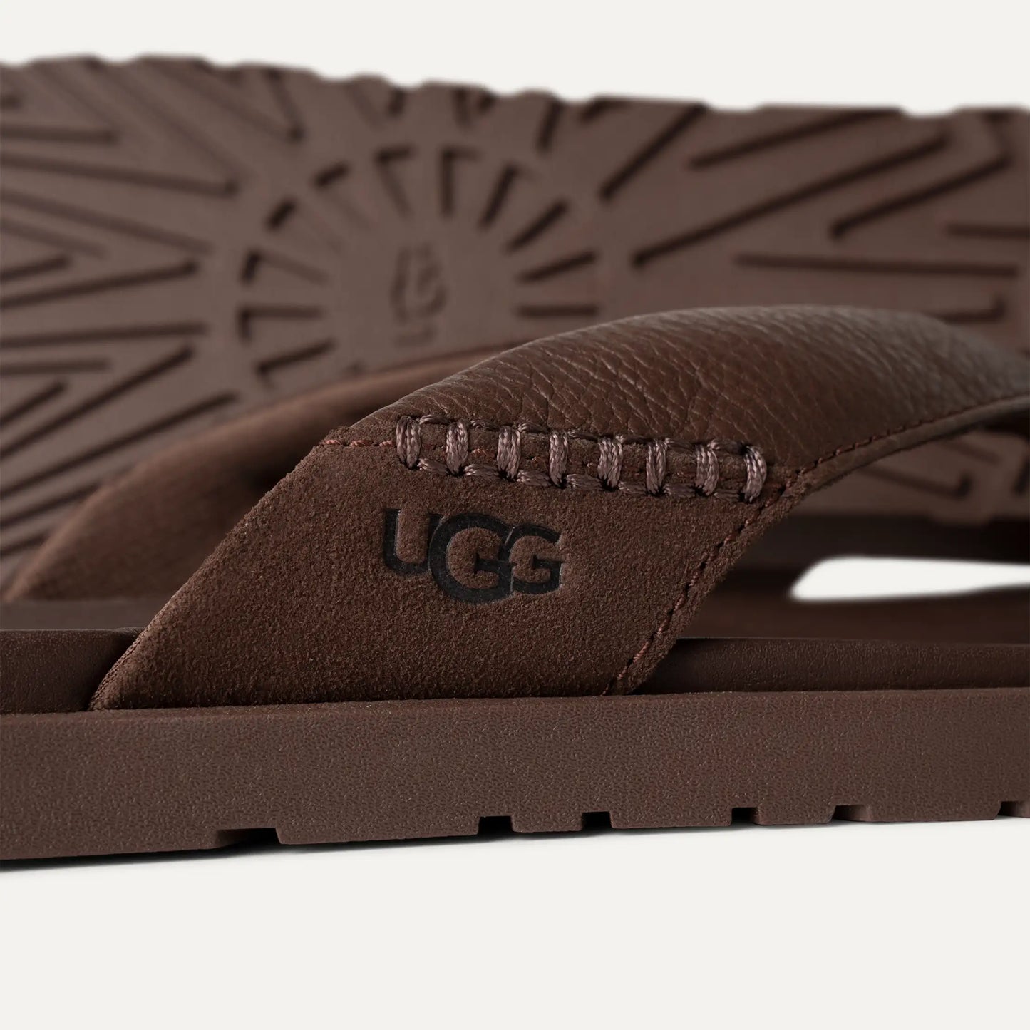 UGG Seaside II Flip for Men Luggage