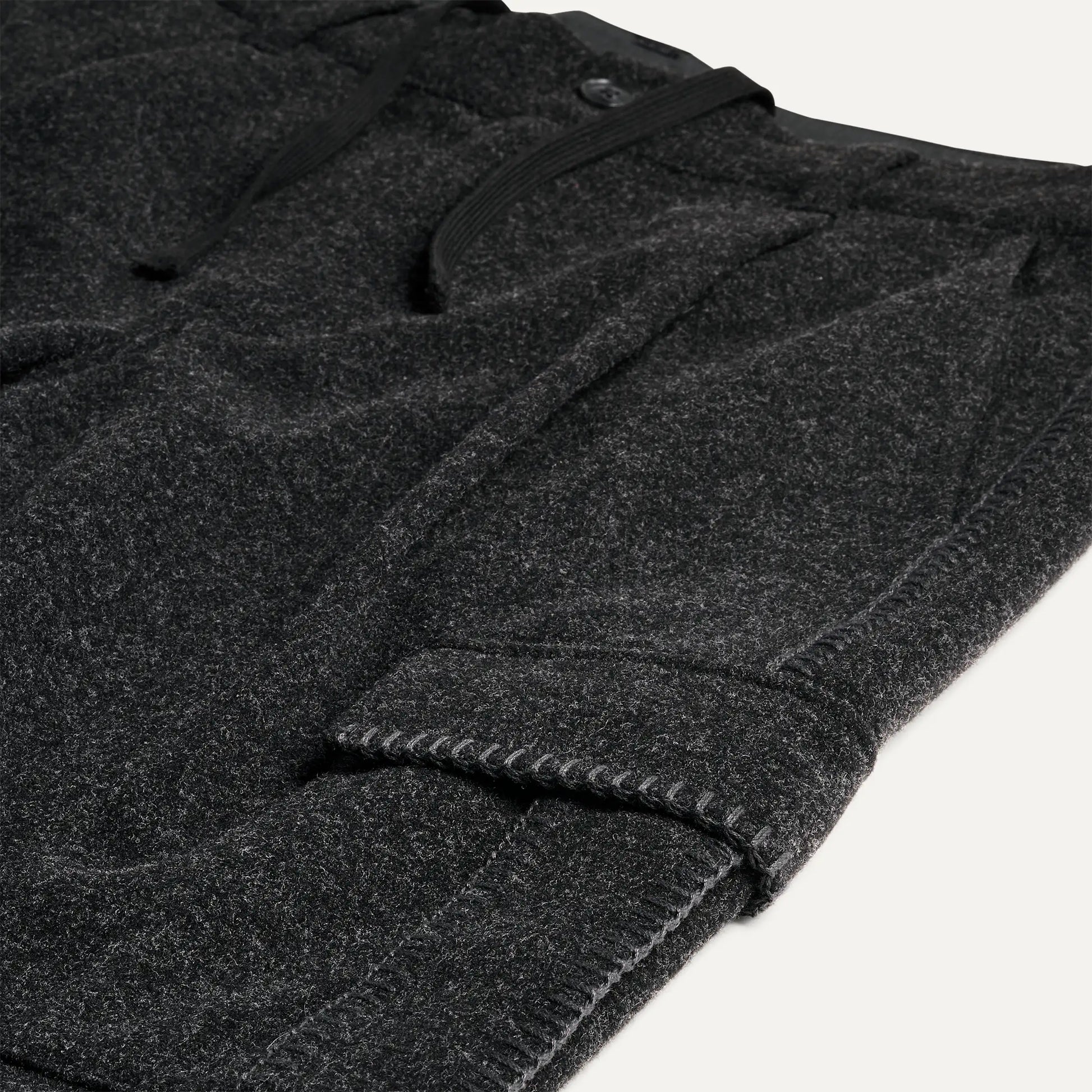 UGG Baylin Cargo Pant for Men Black Heather