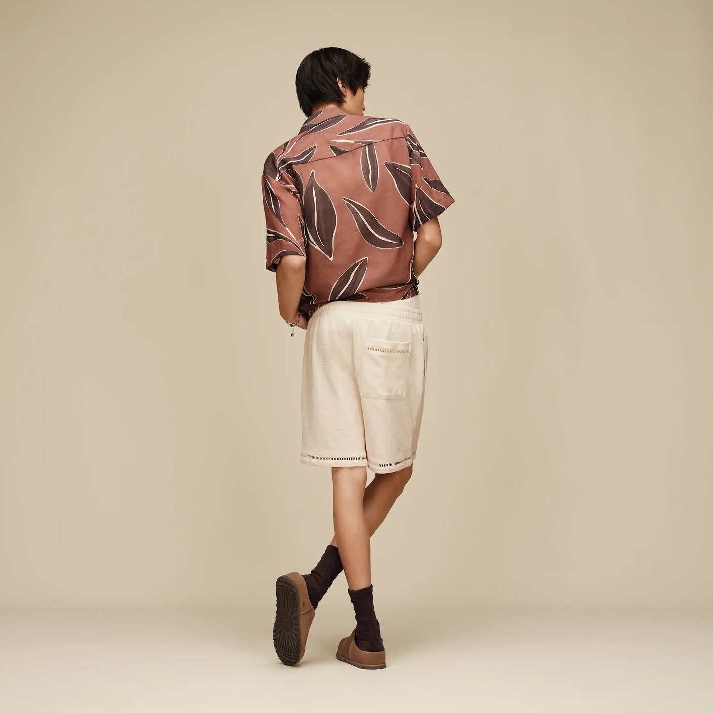UGG Jaxtyn Short for Men Cream