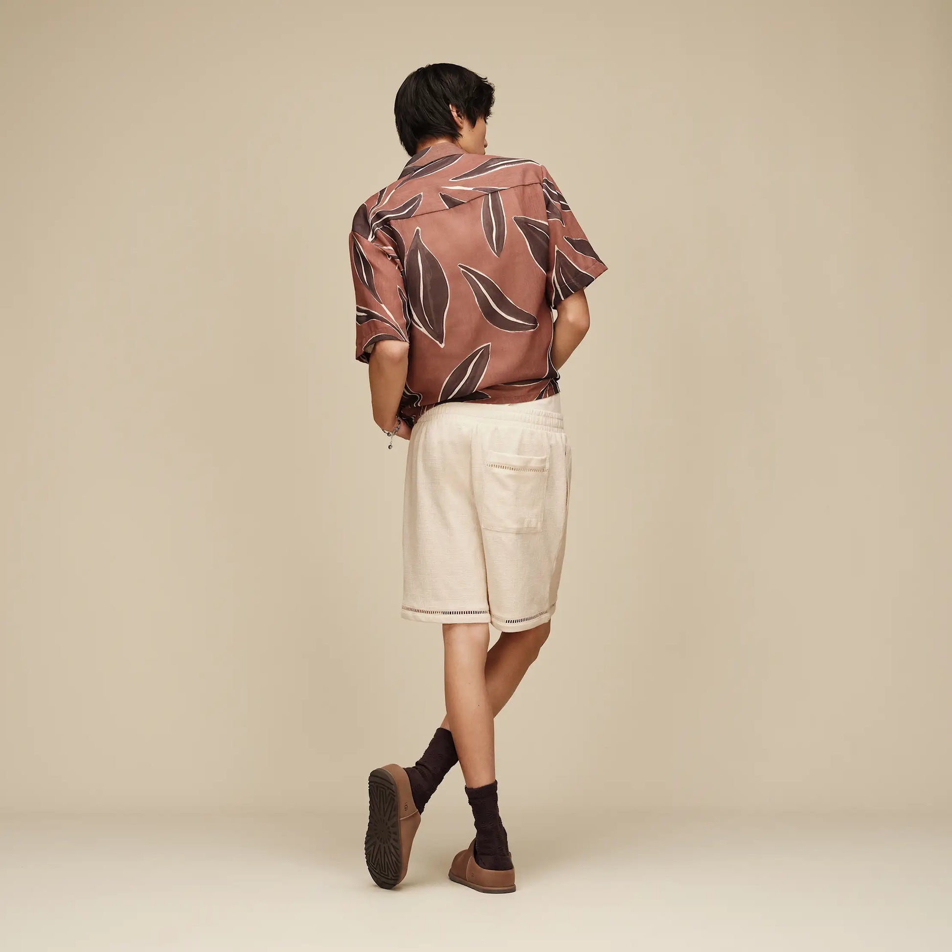 UGG Jaxtyn Short for Men Cream