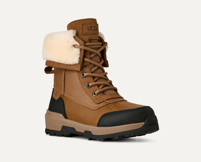UGG No Change Chestnut