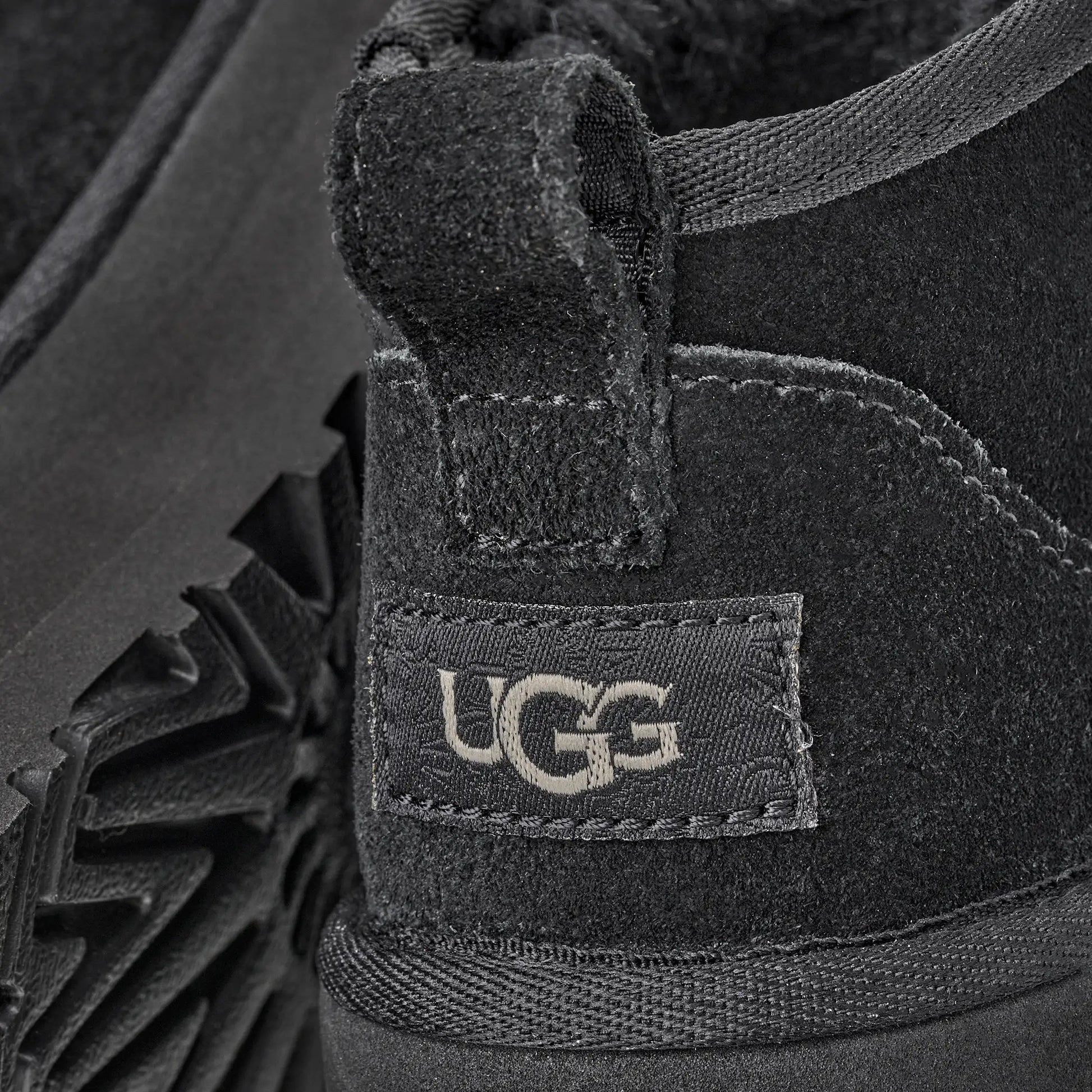 UGG Classic Ultra Mini Platform Boot for Kids Black