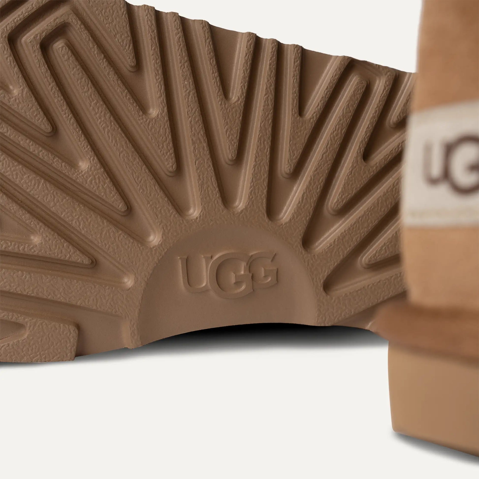 UGG Classic II Tall Boot for Kids Chestnut