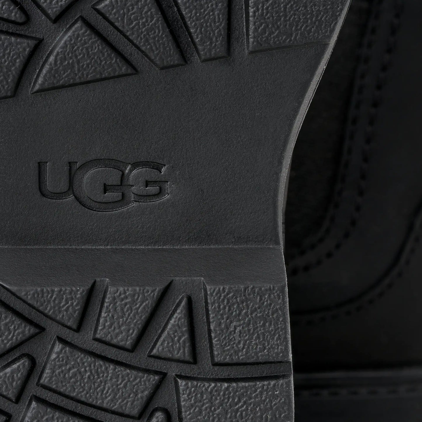UGG Perry Weather Chelsea for Kids Black