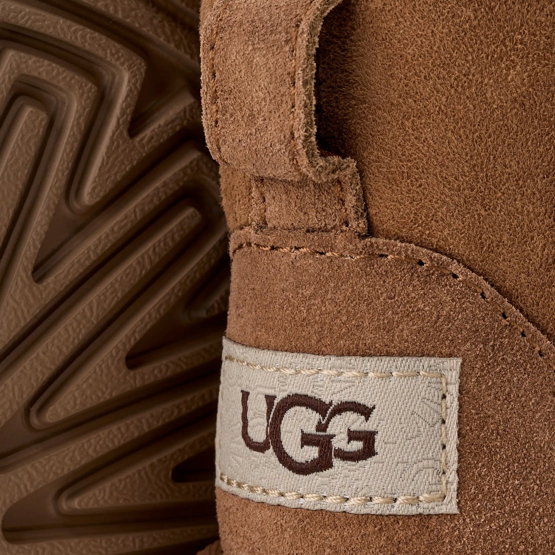 UGG Classic Mini II for Kids Chestnut