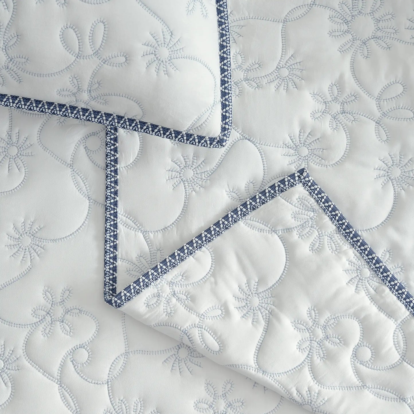 UGG Botanic Quilt Set Queen for the Home