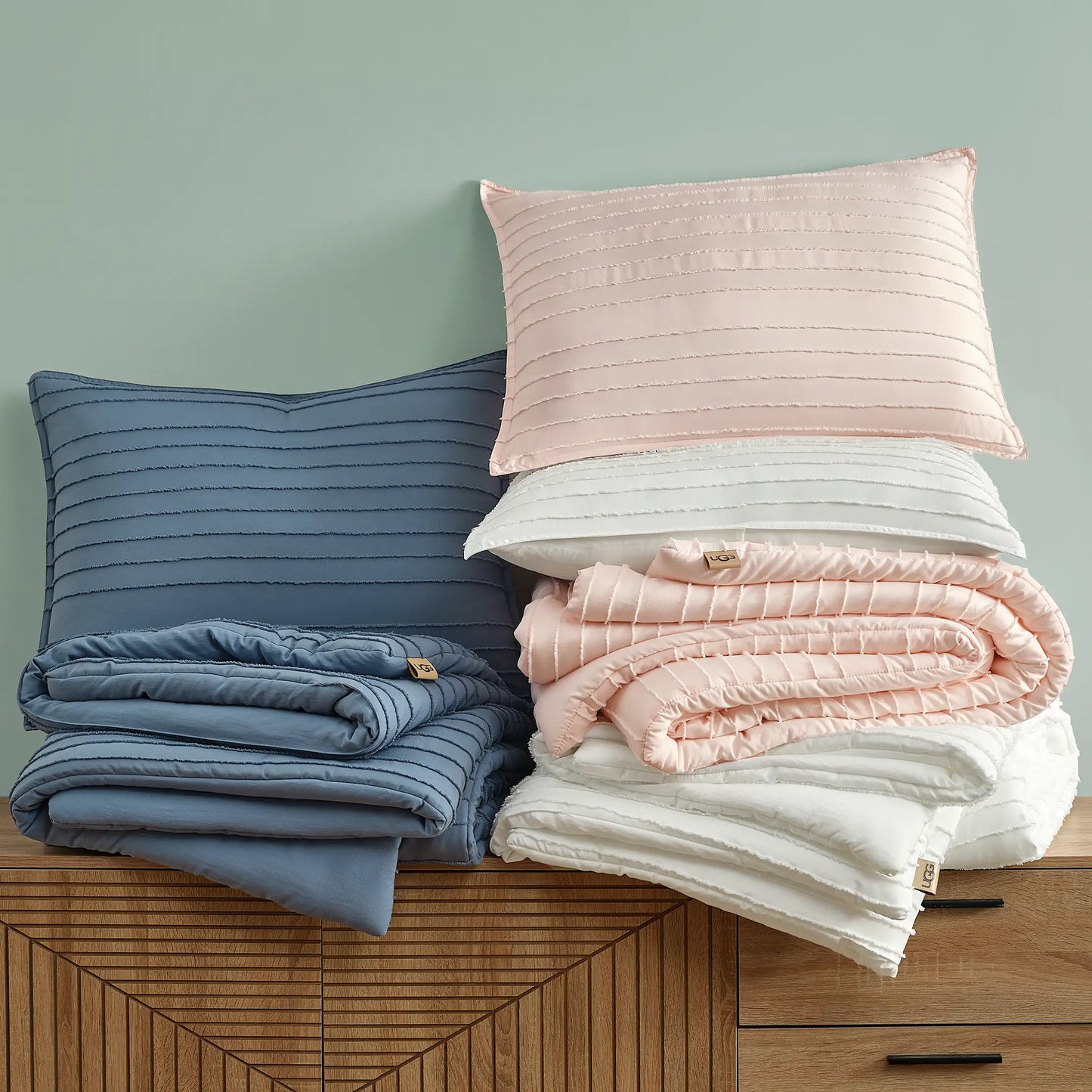 UGG Devon Texture Comforter Set F/Q for the Home