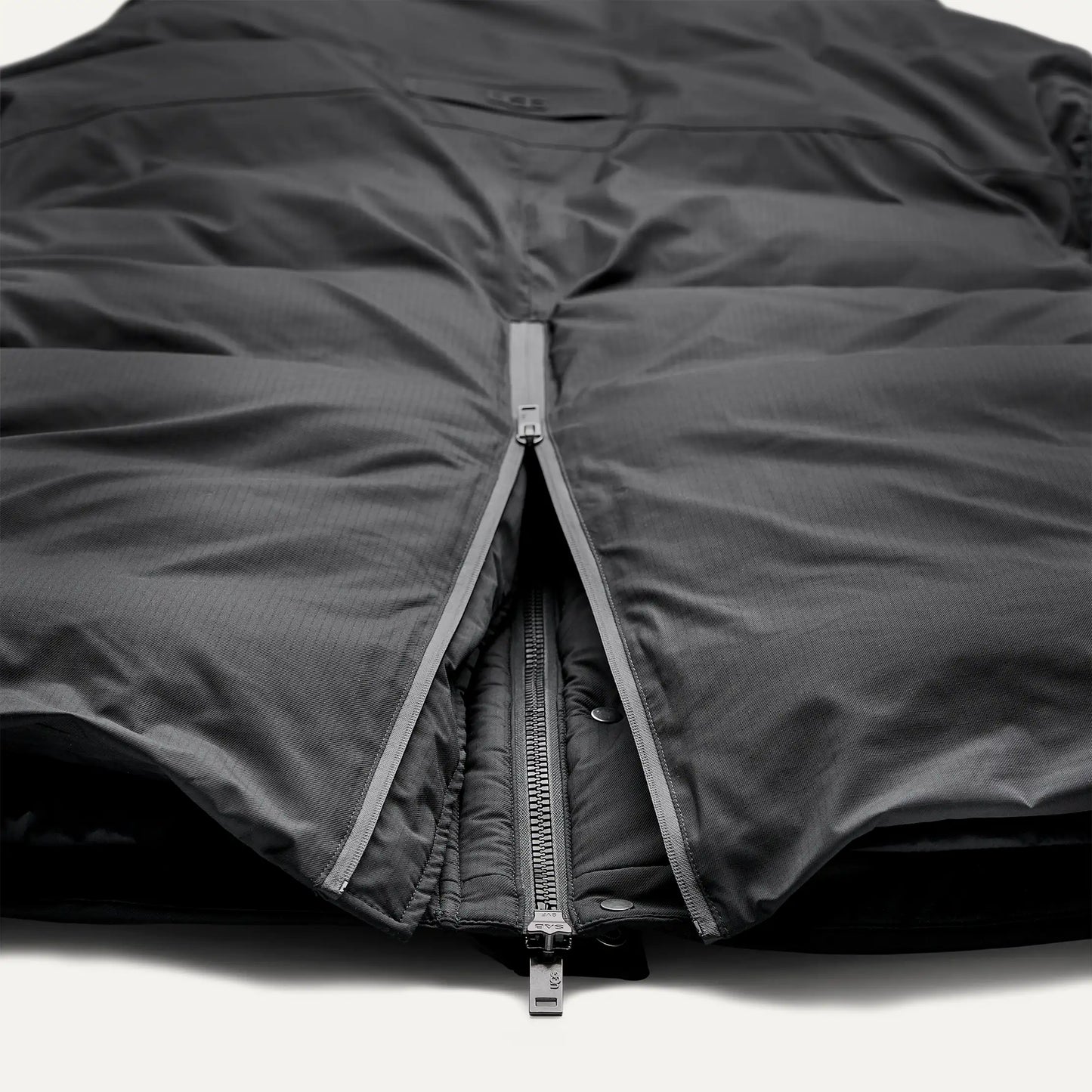 UGG Eamon Down Parka for Men Black