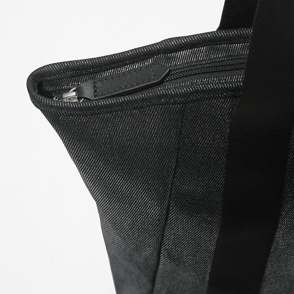 Timberland® Seasonal Tote for Women in Black Timberland For Sale